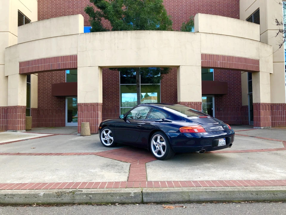 1999 Porsche 996 Carrera - Image 12 of 31