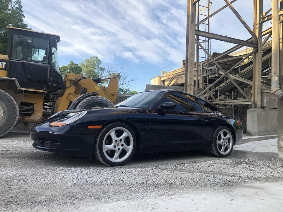 1999 Porsche 996 Carrera - Image 10 of 31