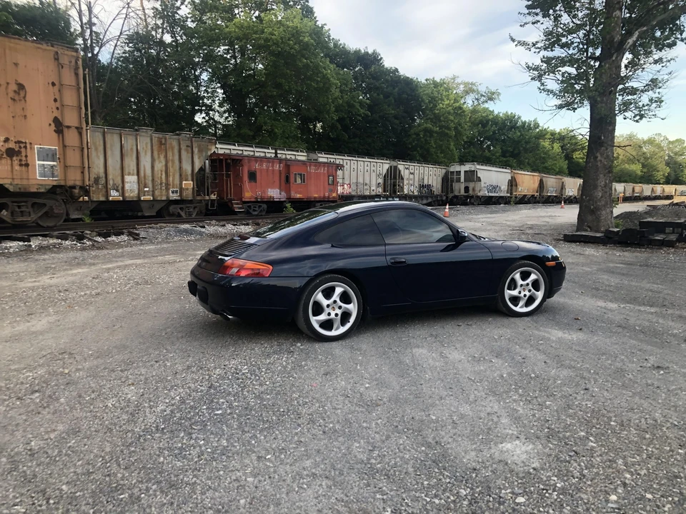 1999 Porsche 996 Carrera - Image 25 of 31