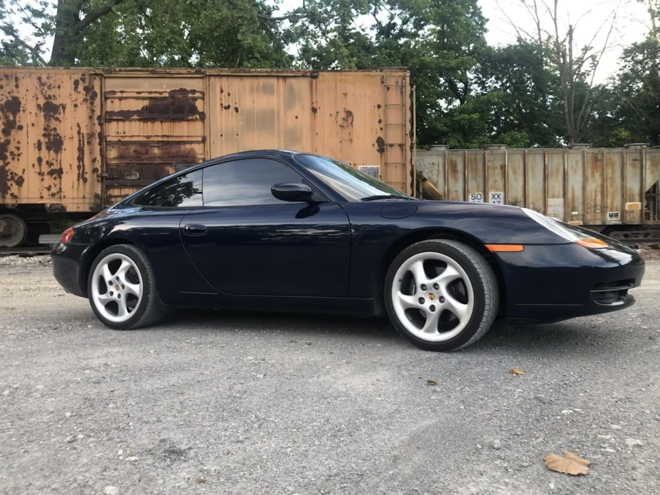 1999 Porsche 996 Carrera - Image 28 of 31
