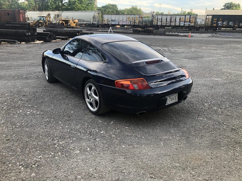1999 Porsche 996 Carrera - Image 17 of 31