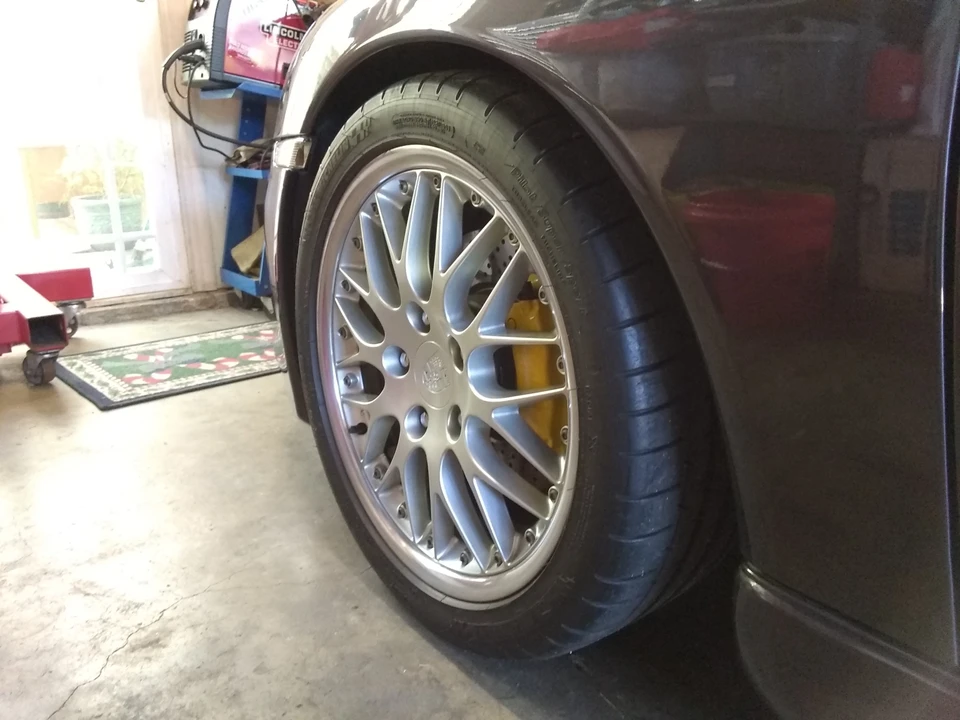 1999 Porsche 996 Carrera - Image 27 of 31