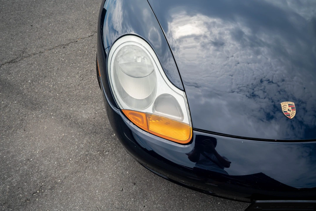 1999 Porsche 996 Carrera - Image 16 of 31