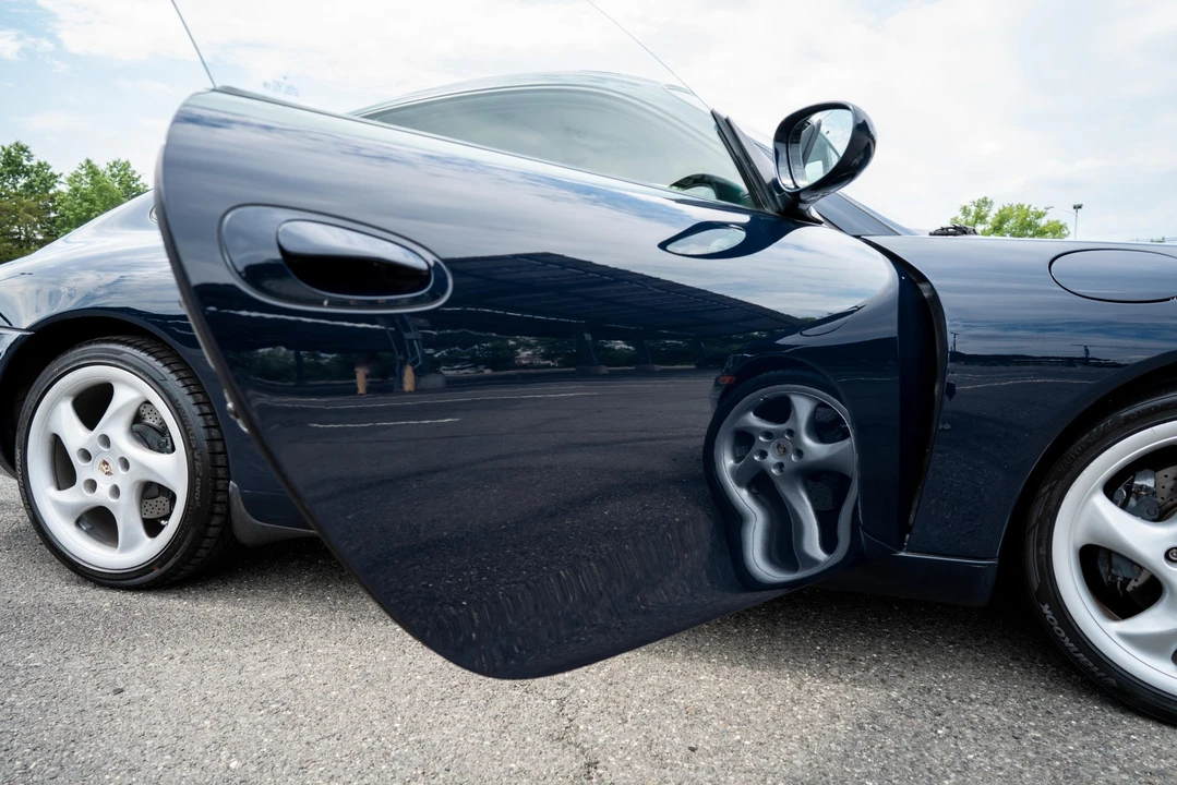 1999 Porsche 996 Carrera - Image 22 of 31