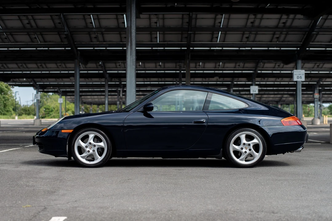 1999 Porsche 996 Carrera - Image 11 of 31