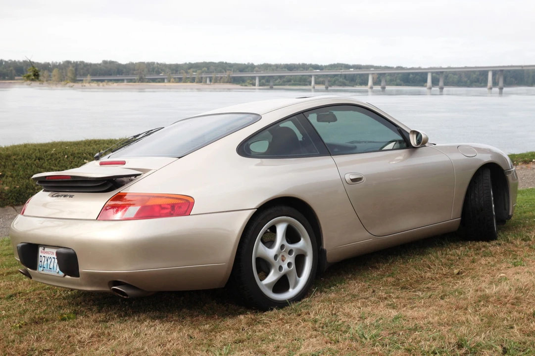 1999 Porsche 996 Carrera - Image 11 of 31