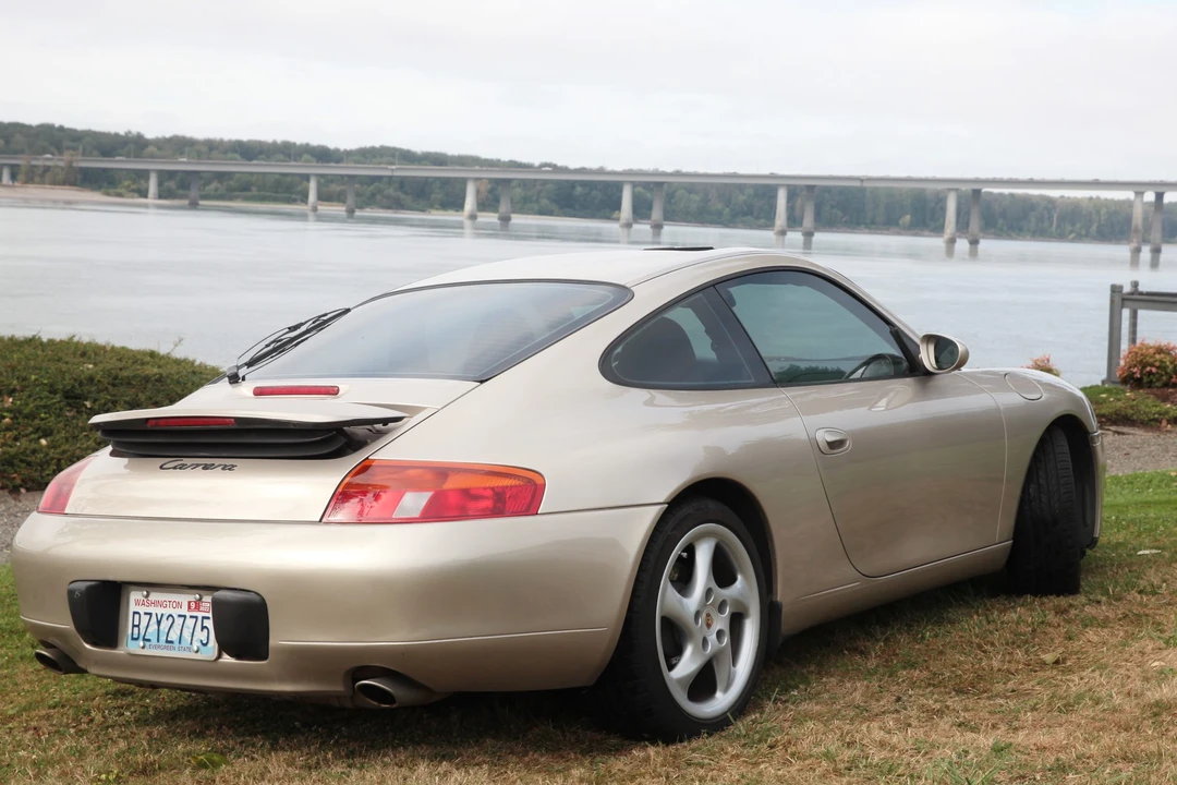 1999 Porsche 996 Carrera - Image 10 of 31