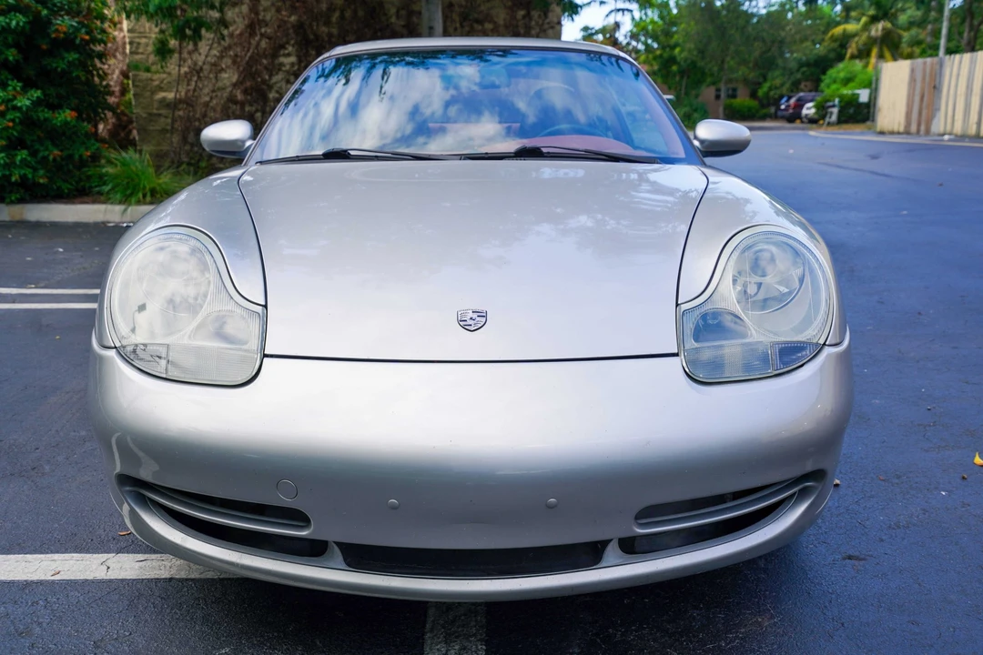 1999 Porsche 996 Carrera - Image 27 of 31