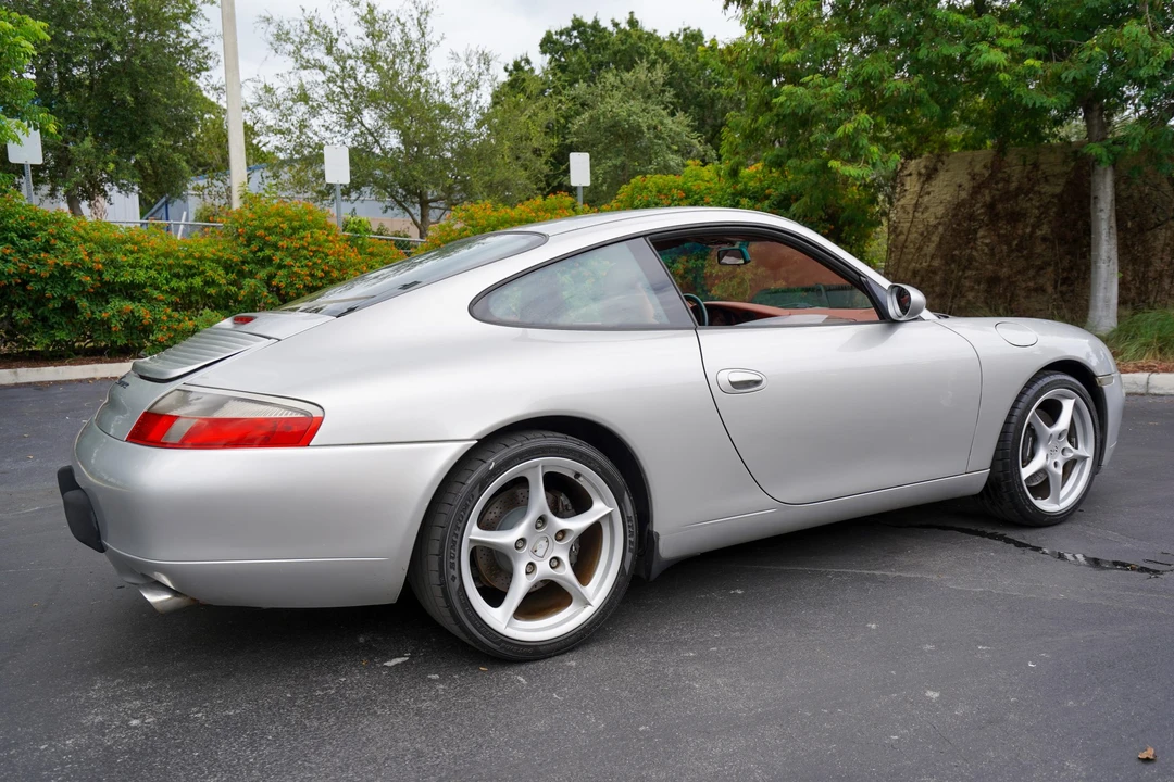 1999 Porsche 996 Carrera - Image 12 of 31