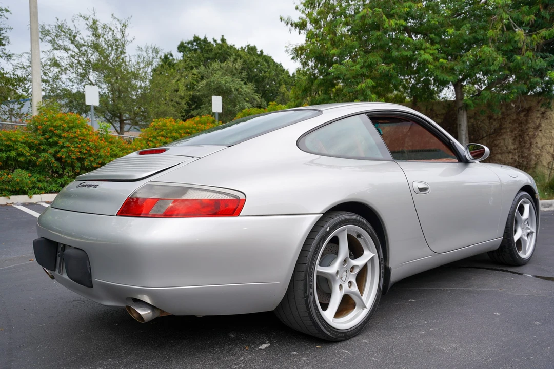 1999 Porsche 996 Carrera - Image 13 of 31