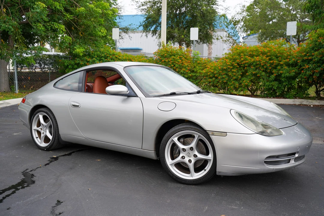 1999 Porsche 996 Carrera - Image 10 of 31