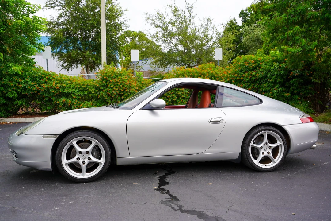 1999 Porsche 996 Carrera - Image 18 of 31