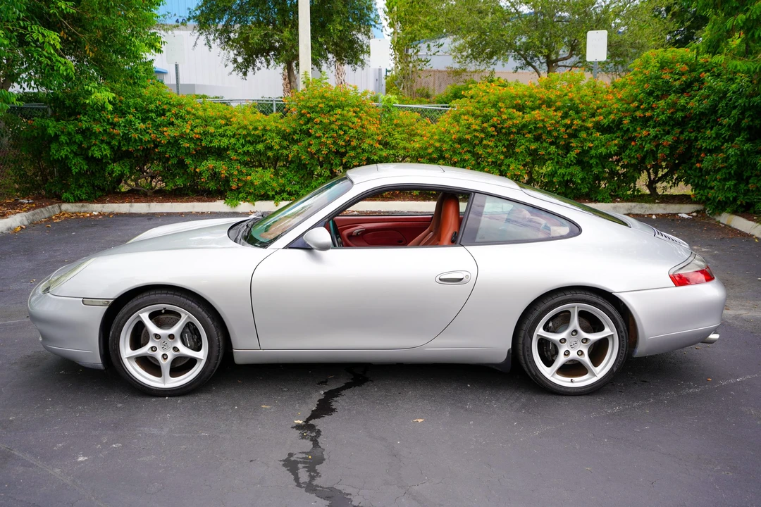 1999 Porsche 996 Carrera - Image 17 of 31