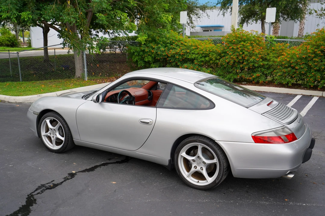 1999 Porsche 996 Carrera - Image 15 of 31