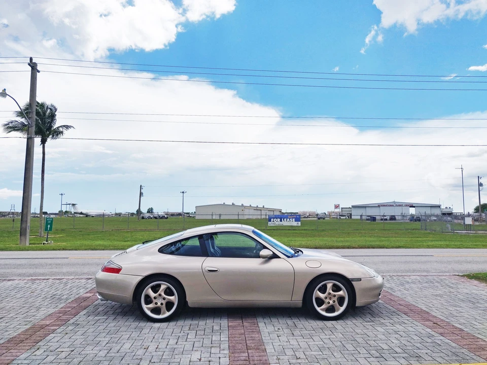 1999 Porsche 996 Carrera - Image 19 of 31