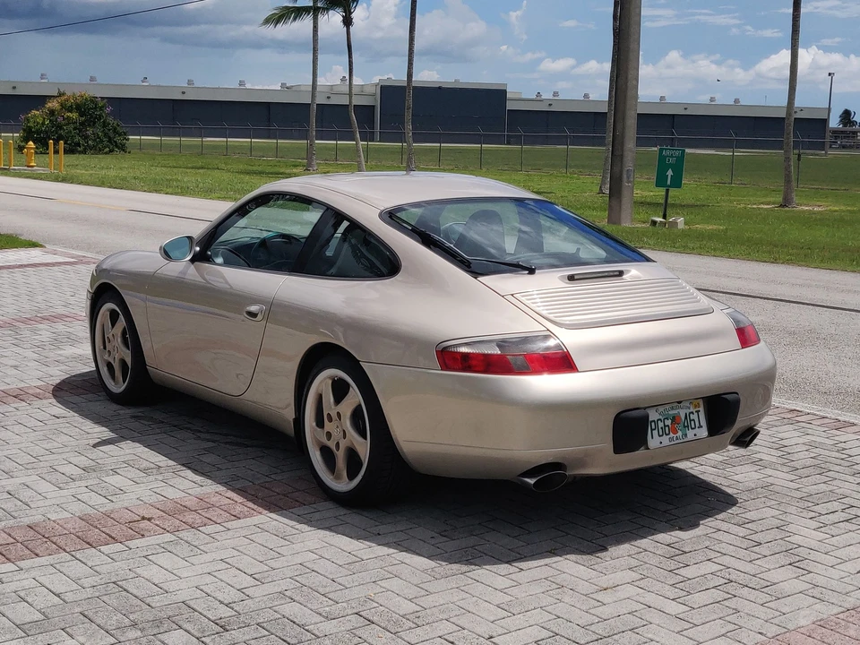 1999 Porsche 996 Carrera - Image 7 of 31