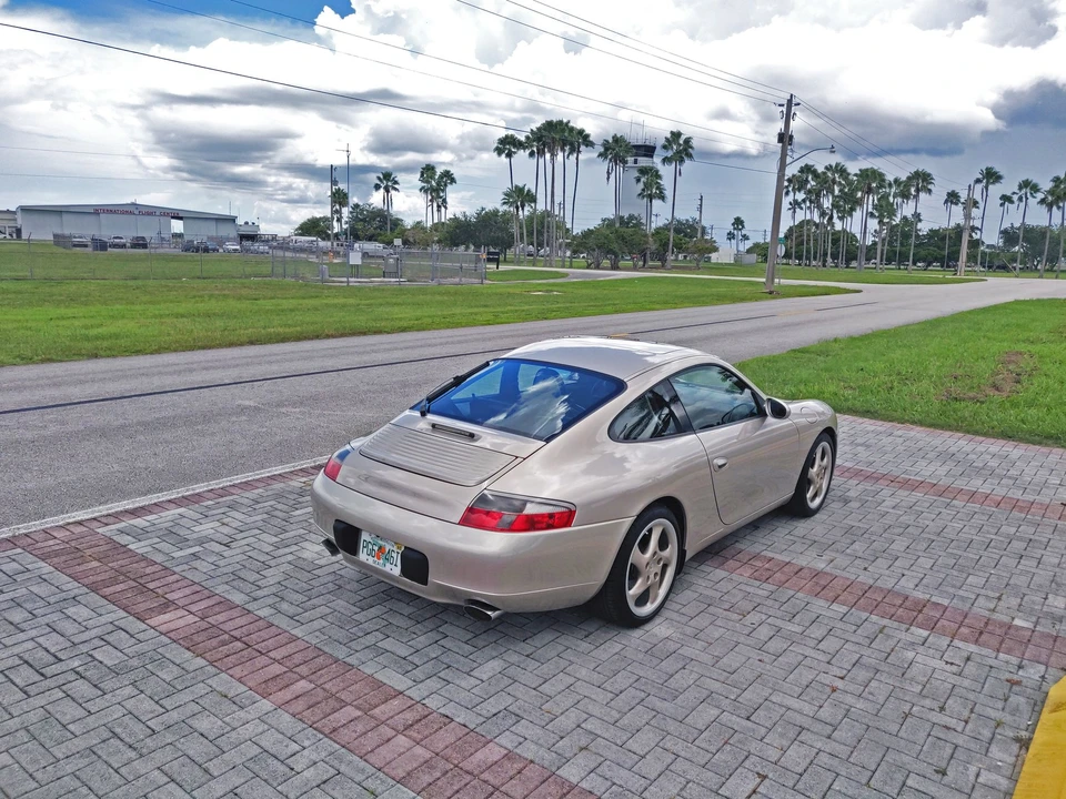 1999 Porsche 996 Carrera - Image 8 of 31