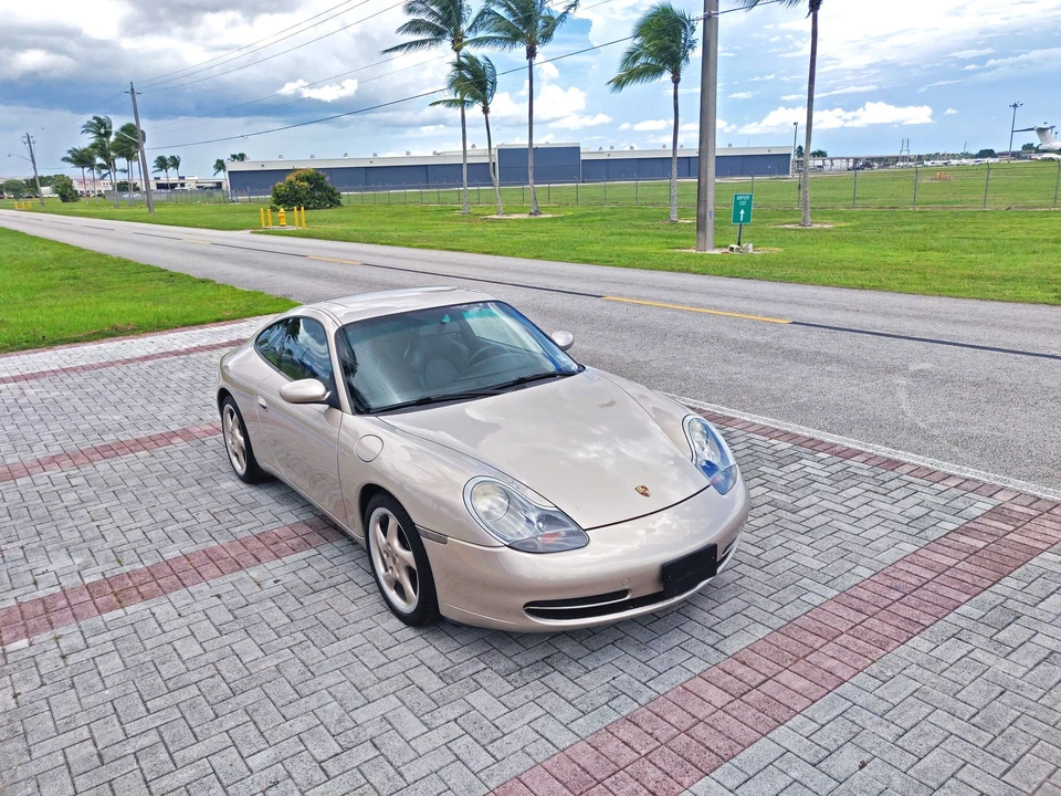 1999 Porsche 996 Carrera - Image 14 of 31
