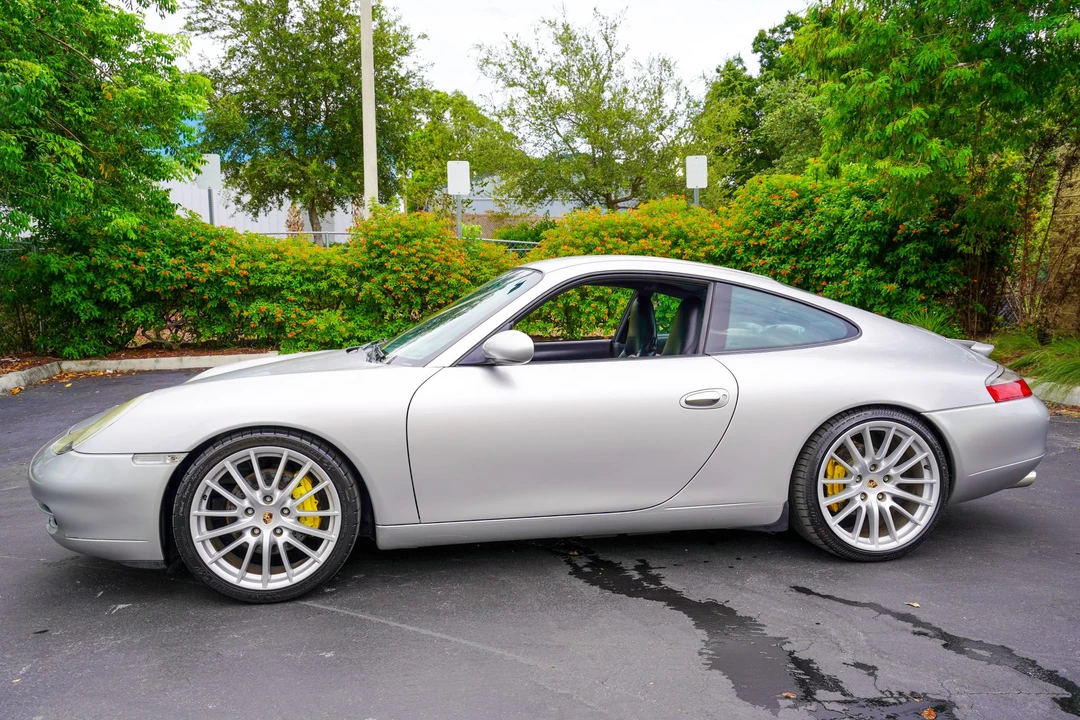 1999 Porsche 996 Carrera - Image 22 of 31
