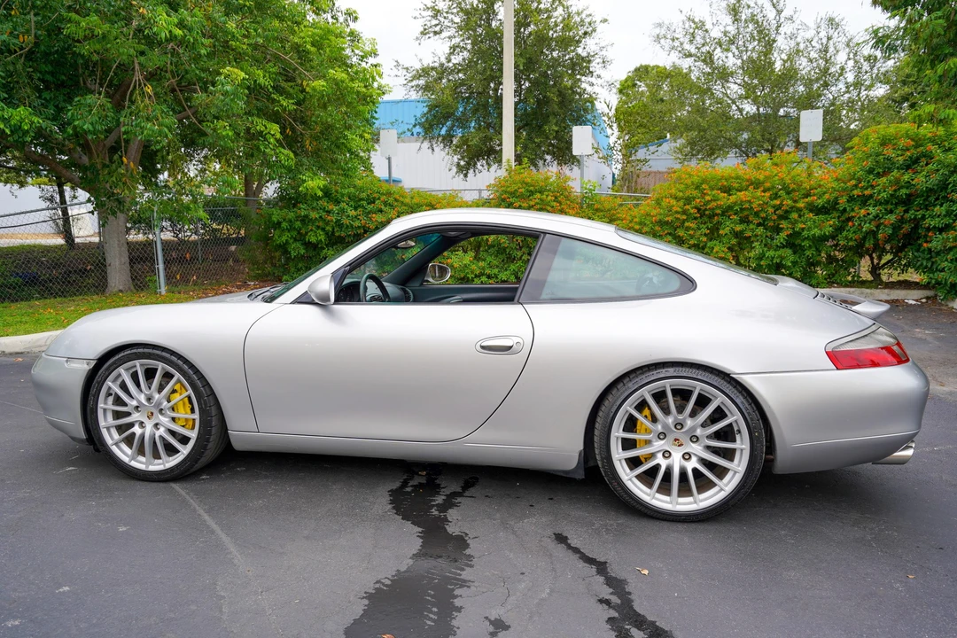 1999 Porsche 996 Carrera - Image 25 of 31