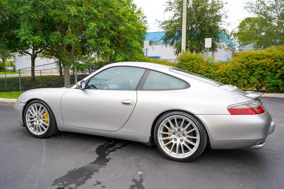 1999 Porsche 996 Carrera - Image 27 of 31