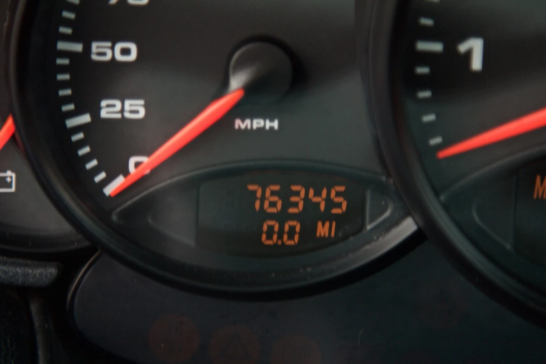 1999 Porsche 996 Carrera - Image 30 of 31