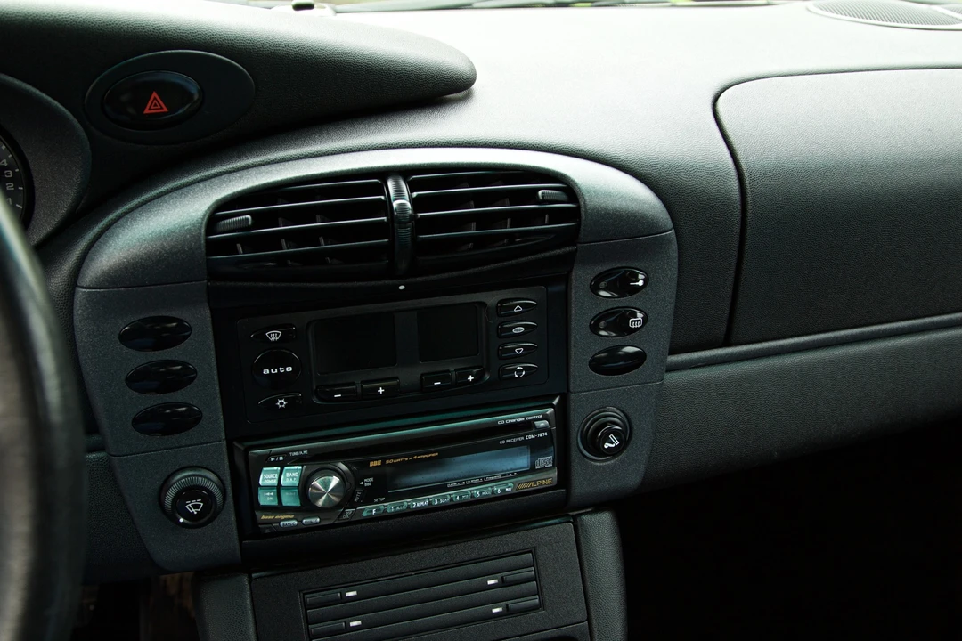 1999 Porsche 996 Carrera - Image 31 of 31
