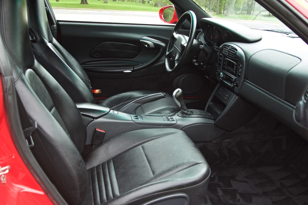 1999 Porsche 996 Carrera - Image 25 of 31