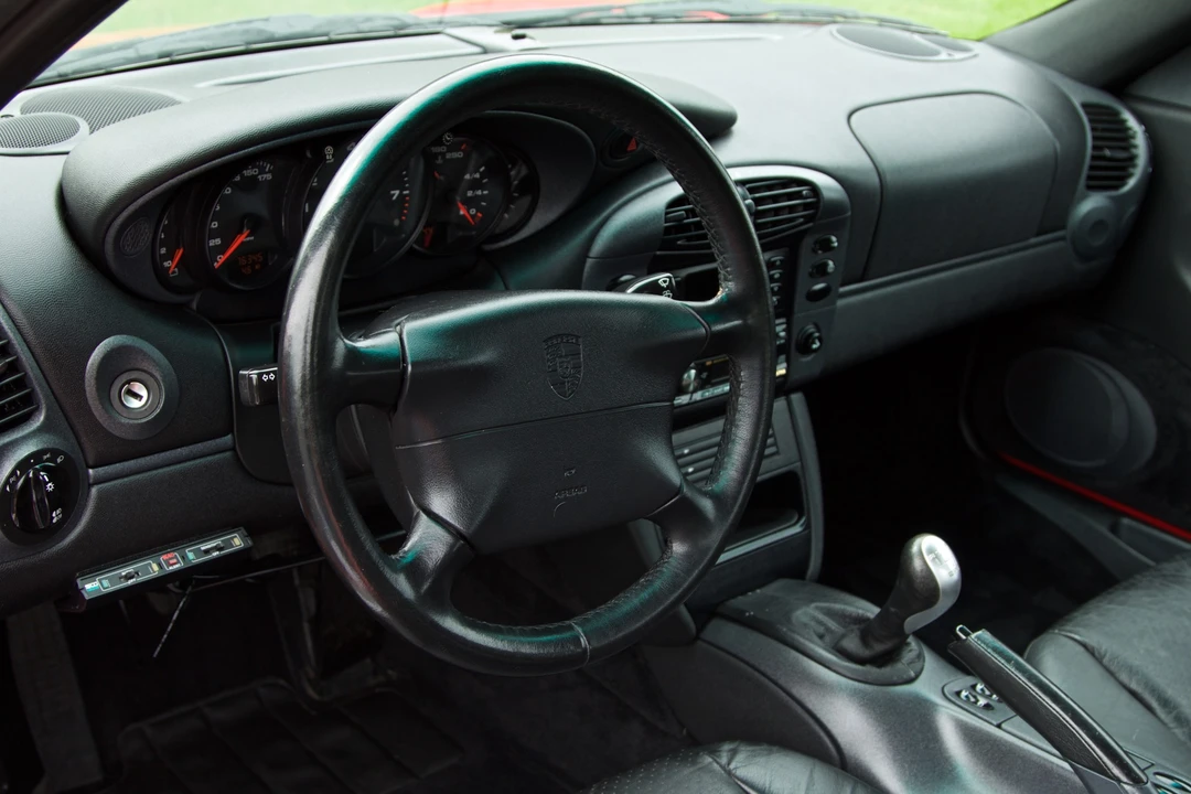 1999 Porsche 996 Carrera - Image 23 of 31