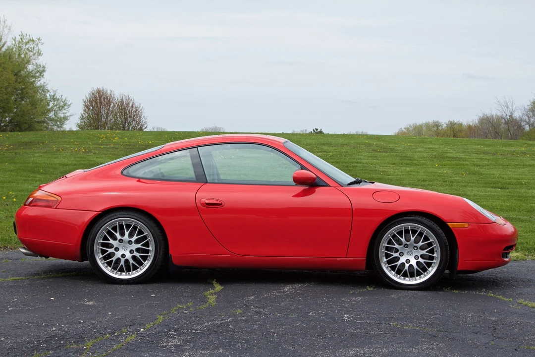 1999 Porsche 996 Carrera - Image 10 of 31