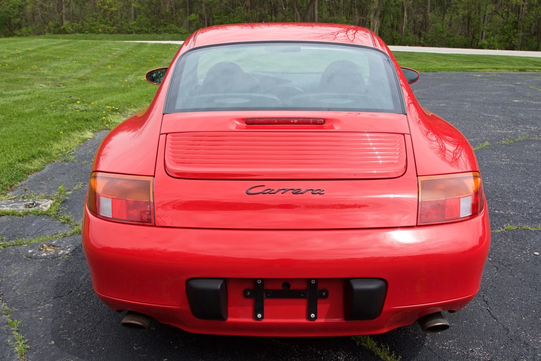 1999 Porsche 996 Carrera - Image 13 of 31