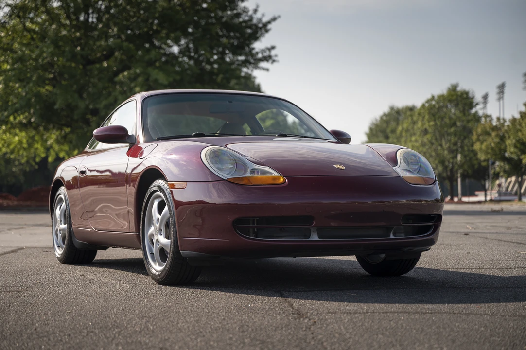 1999 Porsche 996 Carrera - Image 9 of 31
