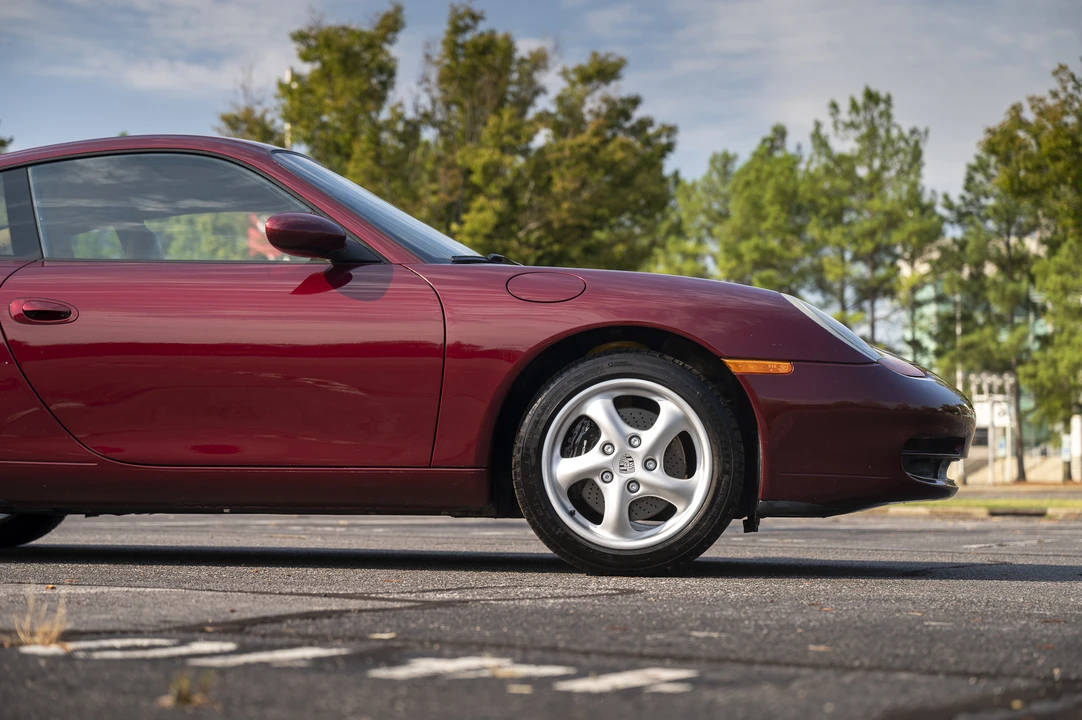 1999 Porsche 996 Carrera - Image 23 of 31