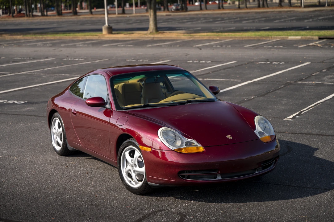 1999 Porsche 996 Carrera - Image 10 of 31