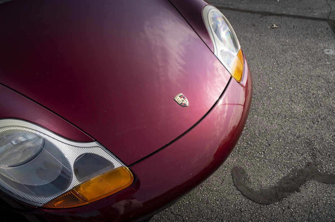 1999 Porsche 996 Carrera - Image 28 of 31