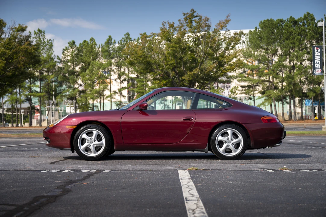 1999 Porsche 996 Carrera - Image 22 of 31