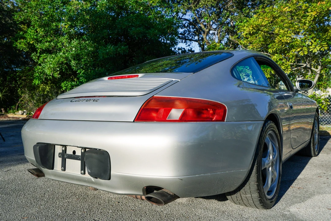1999 Porsche 996 Carrera - Image 9 of 31