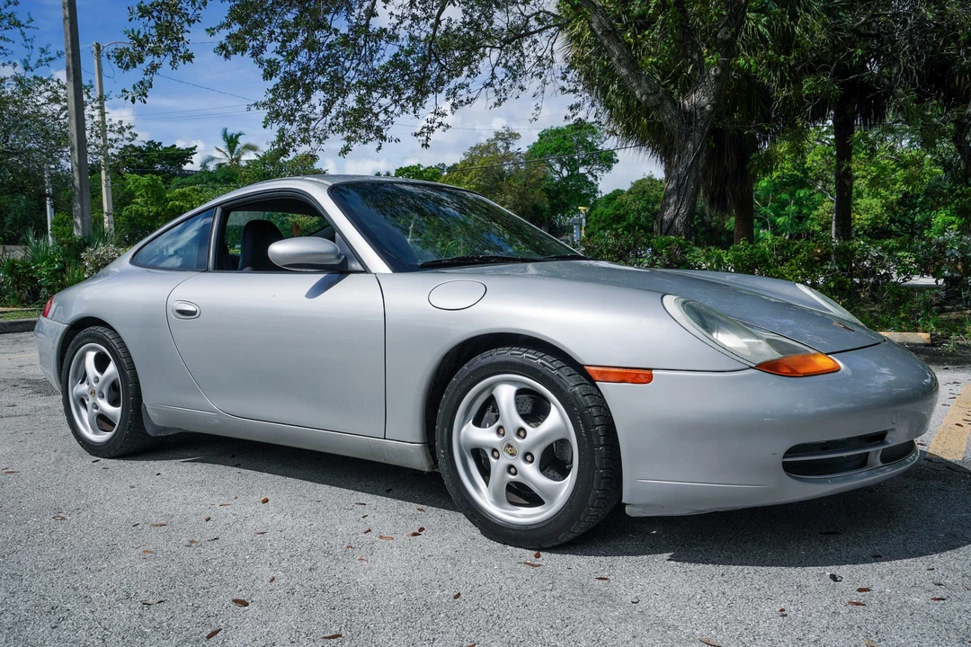 1999 Porsche 996 Carrera - Image 17 of 31