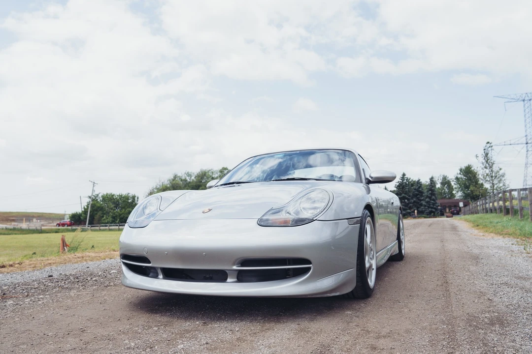 1999 Porsche 996 Carrera - Image 10 of 31