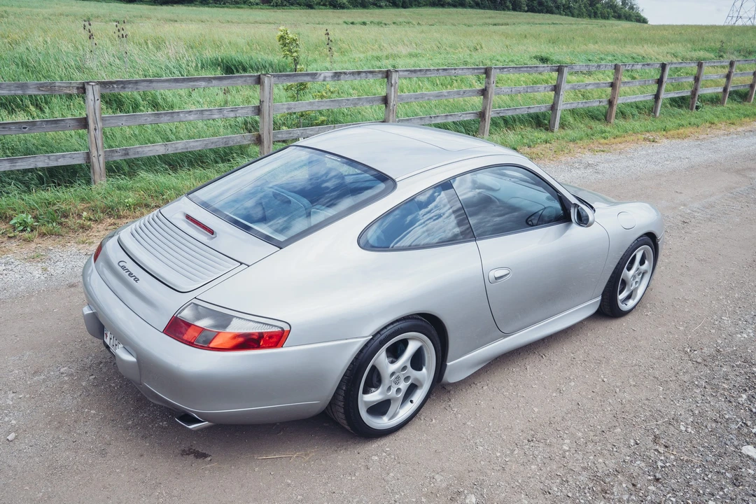 1999 Porsche 996 Carrera - Image 16 of 31