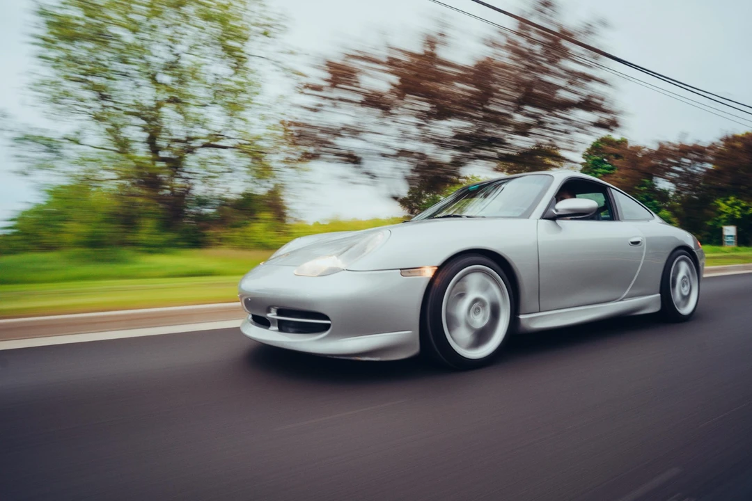 1999 Porsche 996 Carrera - Image 25 of 31