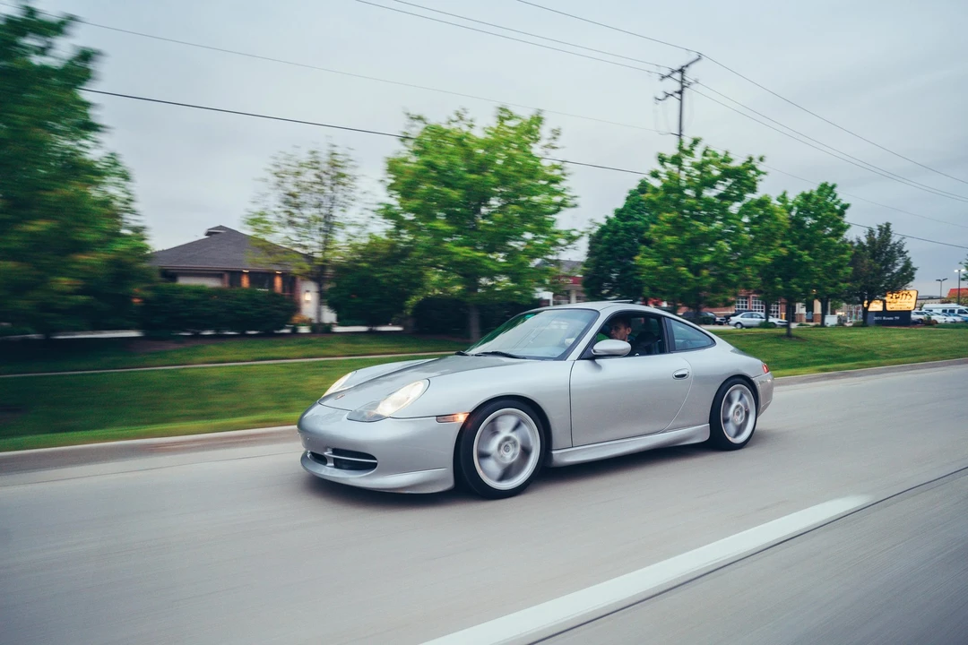 1999 Porsche 996 Carrera - Image 27 of 31