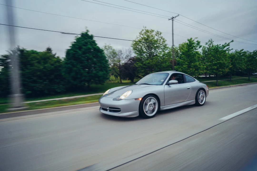 1999 Porsche 996 Carrera - Image 28 of 31
