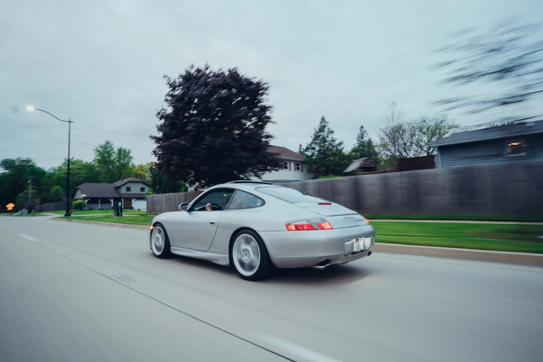 1999 Porsche 996 Carrera - Image 29 of 31