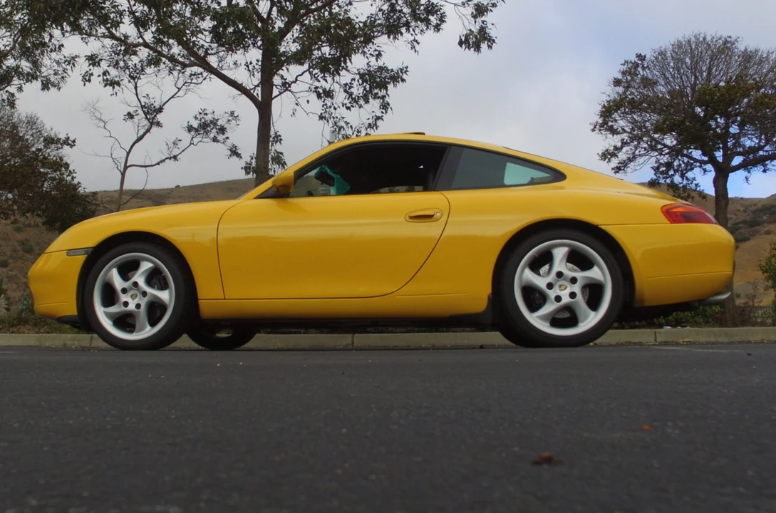1999 Porsche 996 Carrera - Image 9 of 31