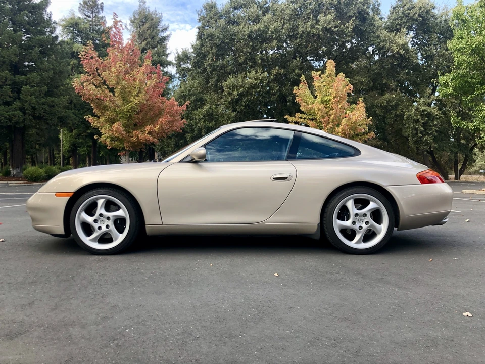 1999 Porsche 996 Carrera - Image 12 of 31