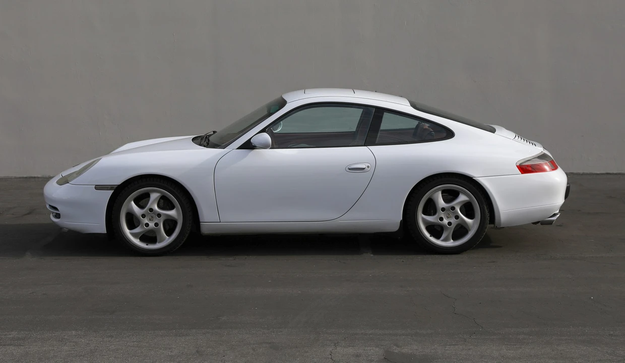 1999 Porsche 996 Carrera - Image 15 of 31