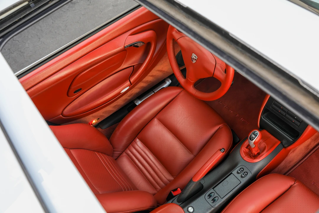 1999 Porsche 996 Carrera - Image 29 of 31