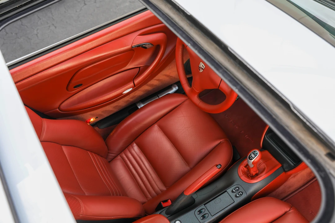 1999 Porsche 996 Carrera - Image 30 of 31