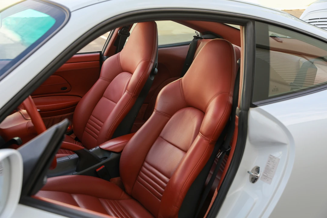 1999 Porsche 996 Carrera - Image 26 of 31